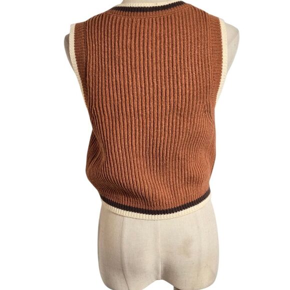Garage Brown Sleeveless Cropped Sweater Vest - Picture 5 of 7